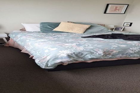 Photo of property in 32 Highbury Road, Highbury, Wellington, 6012