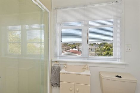 Photo of property in 212 Weston Road, St Albans, Christchurch, 8052