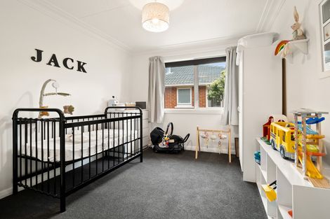 Photo of property in 35 Glendevon Place, Vauxhall, Dunedin, 9013