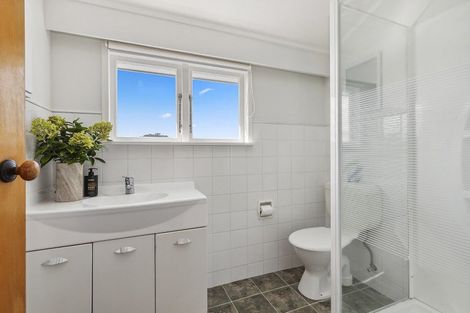 Photo of property in 21 Waikare Street, Karori, Wellington, 6012