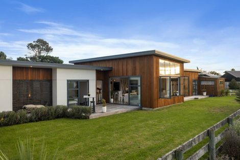 Photo of property in 64a Moir Point Road, Mangawhai Heads, Mangawhai, 0505