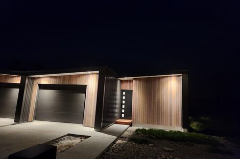 Photo of property in 30 Burbank Road, Wanaka, 9382