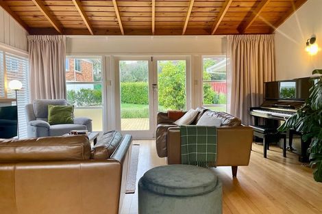 Photo of property in 37 Garthwood Road, Hillcrest, Hamilton, 3216