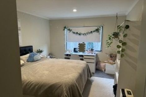 Photo of property in 73 Guildford Drive, Paraparaumu, 5032