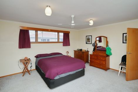 Photo of property in 35 Johns Road, Rangiora, 7400