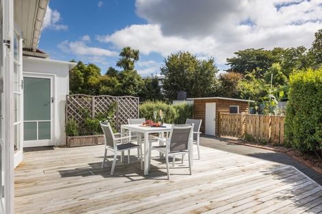 Photo of property in 3 Anderson Street, Hokowhitu, Palmerston North, 4410