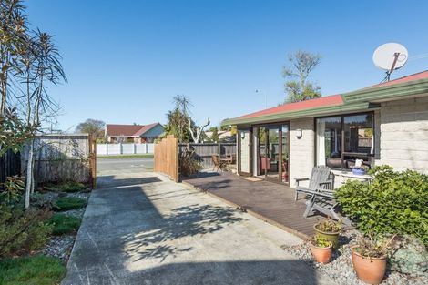 Photo of property in 247 Queenspark Drive, Parklands, Christchurch, 8083