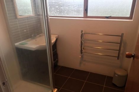 Photo of property in 2/38 Kirrie Avenue, Te Atatu South, Auckland, 0610