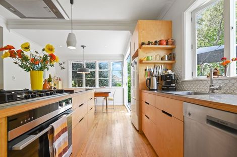 Photo of property in 54 Plunket Terrace, Hamilton East, Hamilton, 3216