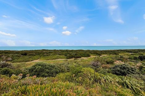 Photo of property in 111 Karaka Street, Castlecliff, Whanganui, 4501