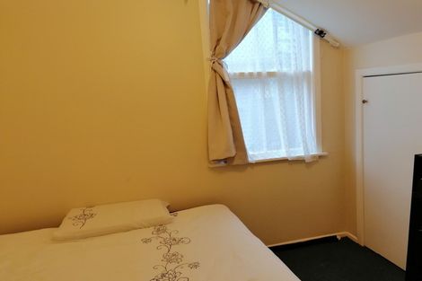 Photo of property in 1/50 Clyde Street, Island Bay, Wellington, 6023