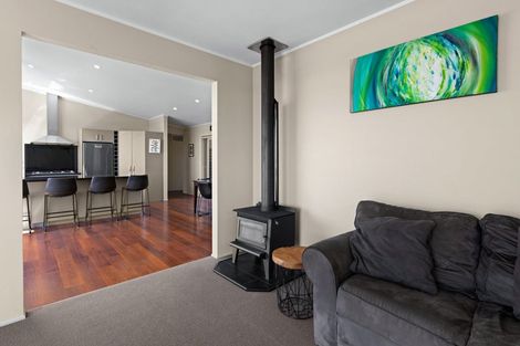 Photo of property in 68 Pourerere Road, Pourerere, Omakere, 4271