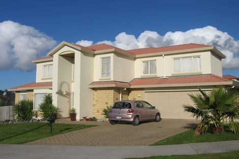 Photo of property in 10 Ballyward Close, East Tamaki, Auckland, 2013