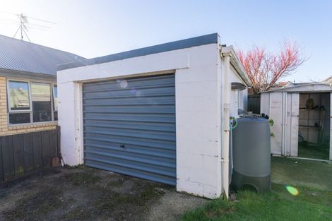 Photo of property in 17 Royal Crescent, Saint Kilda, Dunedin, 9012