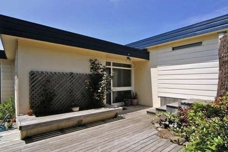 Photo of property in 22 Rajkot Terrace, Broadmeadows, Wellington, 6035