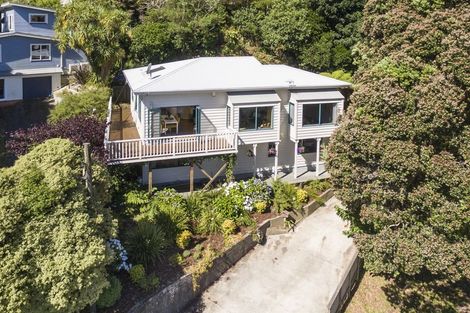 Photo of property in 62 Delhi Crescent, Khandallah, Wellington, 6035