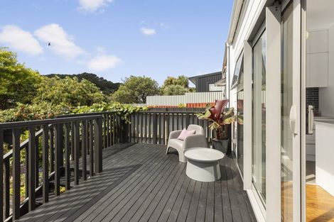 Photo of property in 215 Rintoul Street, Berhampore, Wellington, 6023