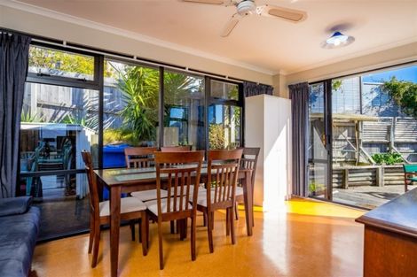 Photo of property in 9 Rimu Terrace, Waikawa, Picton, 7220