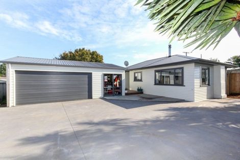 Photo of property in 1 Ranfurly Street, Frankleigh Park, New Plymouth, 4310