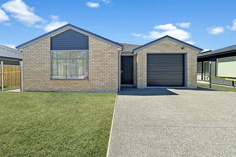 Photo of property in 28 Crossley Avenue, Woodend, 7610