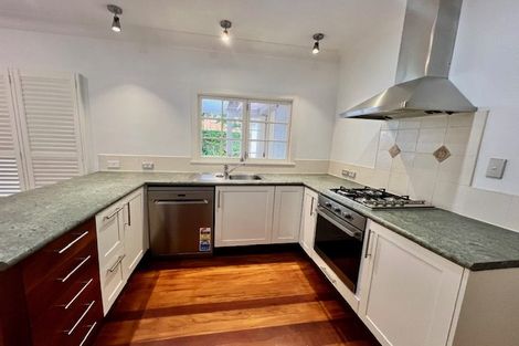 Photo of property in 232 Lake Road, Hauraki, Auckland, 0622