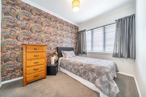 Photo of property in 24 Golders Road, Elderslea, Upper Hutt, 5018