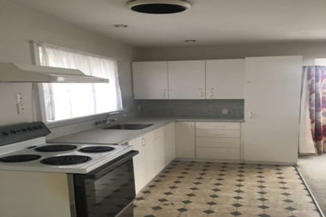 Photo of property in 4 Dunstan Crescent, Hornby, Christchurch, 8042