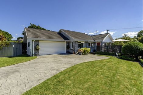Photo of property in 14 Ryegrass Dell, Welcome Bay, Tauranga, 3112