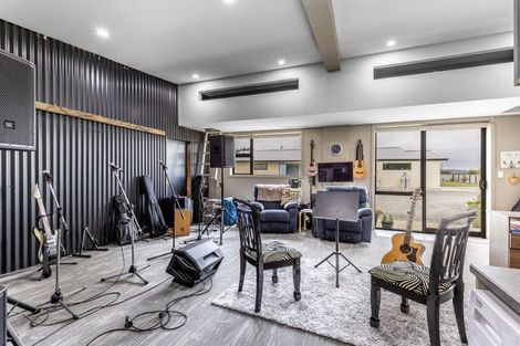 Photo of property in 35 Hereford Street, Riversdale, 9776