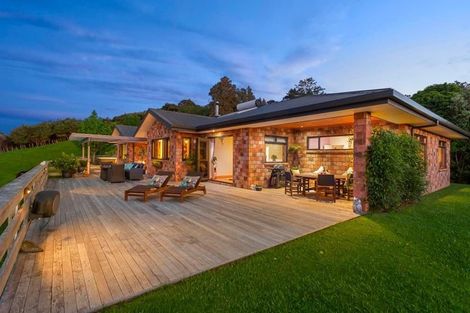 Photo of property in 1489 Weranui Road, Wainui, Silverdale, 0994