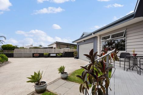 Photo of property in 12 Redwings Close, Whitianga, 3510