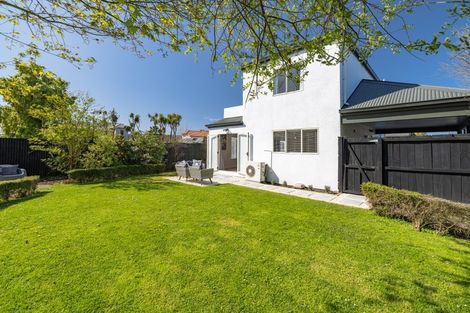 Photo of property in 231a Geraldine Street, Edgeware, Christchurch, 8013