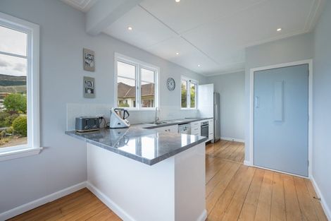 Photo of property in 37 Crescent Street, Richmond, 7020