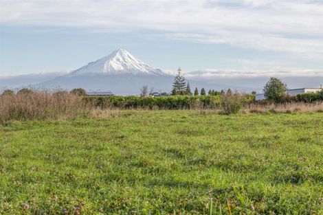 Photo of property in 30 County Drive, Hawera, 4610