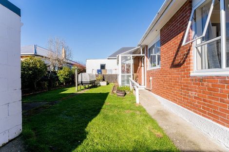 Photo of property in 17 Royal Crescent, Saint Kilda, Dunedin, 9012