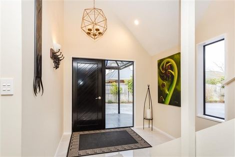 Photo of property in 8 Dorfold Mews, Avonhead, Christchurch, 8042