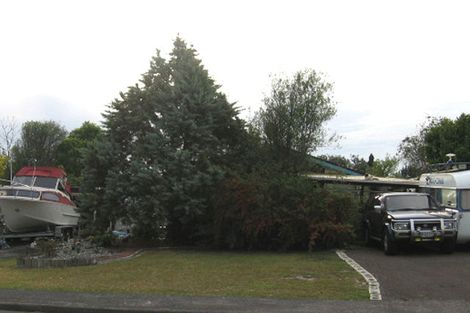 Photo of property in 39 Fitzherbert Avenue, West Harbour, Auckland, 0618