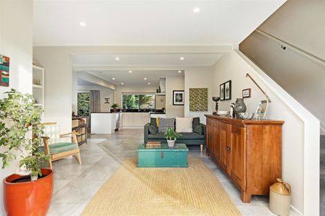 Photo of property in 77 Oregon Drive, Kelvin Heights, Queenstown, 9300