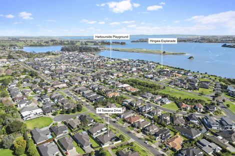 Photo of property in 14 Toscana Drive, Karaka, Papakura, 2113