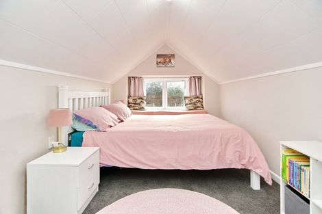 Photo of property in 30 Corson Avenue, Beckenham, Christchurch, 8023