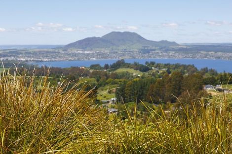 Photo of property in 121 Highland Drive, Acacia Bay, Taupo, 3385