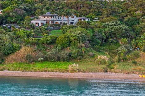 Photo of property in 124 Delamore Drive, Oneroa, Waiheke Island, 1081