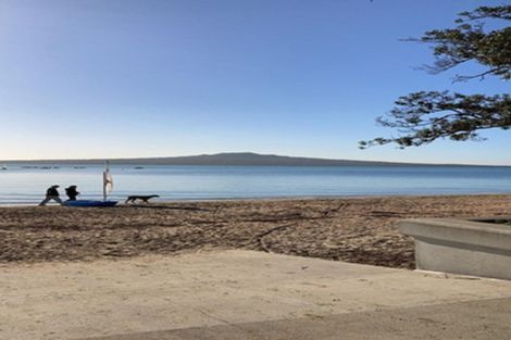 Photo of property in 15 Old Lake Road, Narrow Neck, Auckland, 0624