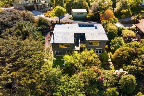 Photo of property in 14a Mckerrow Place, Sunshine Bay, Queenstown, 9300