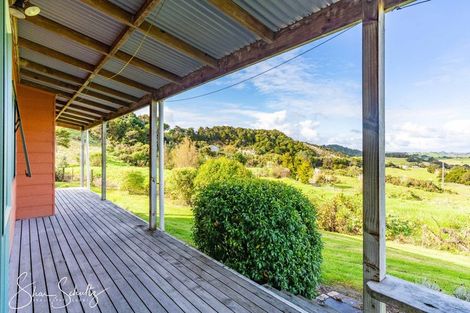 Photo of property in 7 Te Opi Road East, Whakapirau, Maungaturoto, 0583