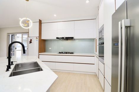 Photo of property in 9 Chard Place, Flat Bush, Auckland, 2016