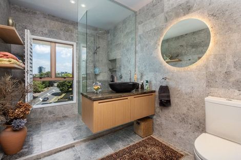 Photo of property in 4/6a The Promenade, Takapuna, Auckland, 0622