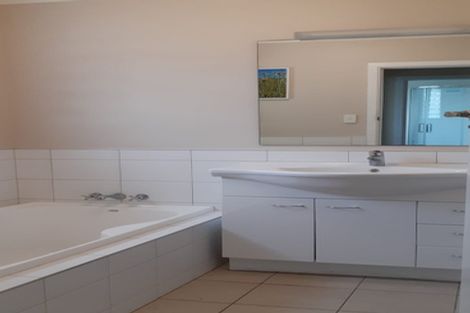 Photo of property in 16 School Road, Clive, 4102