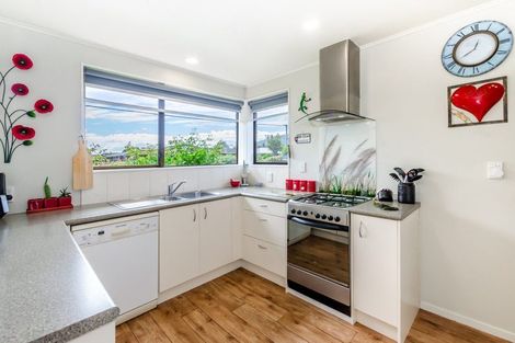 Photo of property in 50 Rimu Street, Waikanae, 5036