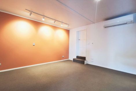 Photo of property in 2/5 Nigel Road, Browns Bay, Auckland, 0630